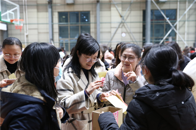 3.游戲”識海拾趣“和”填滿(mǎn)幸?！?jpg